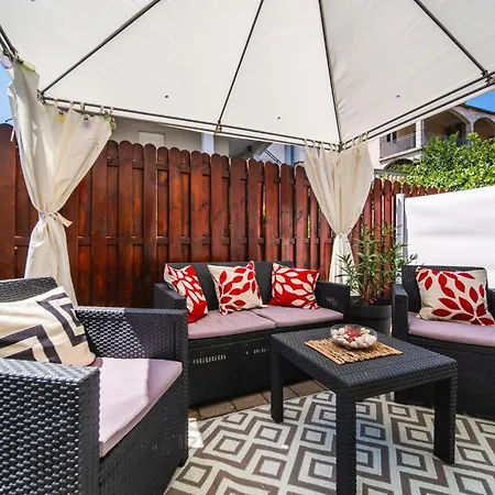 Apartment Violet Red Yellow