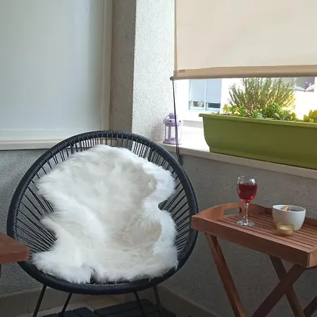 Apartamento Violet Red Yellow