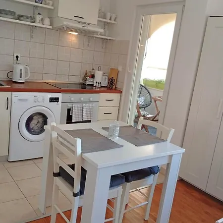 Apartman Violet Red Yellow Korcula Town