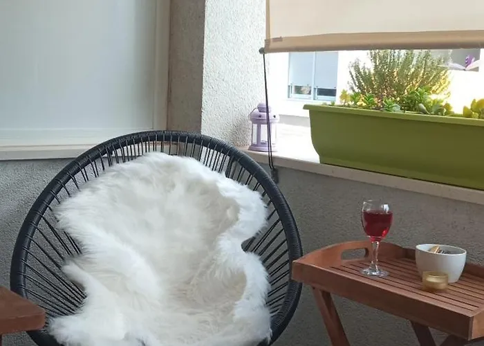 Apartamento Violet Red Yellow