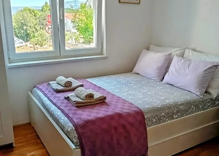 Apartamento Violet Red Yellow