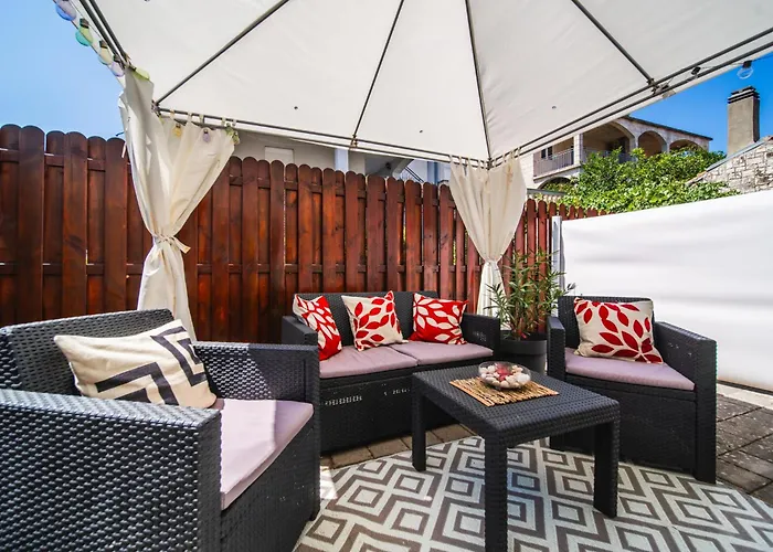 Apartamento Violet Red Yellow